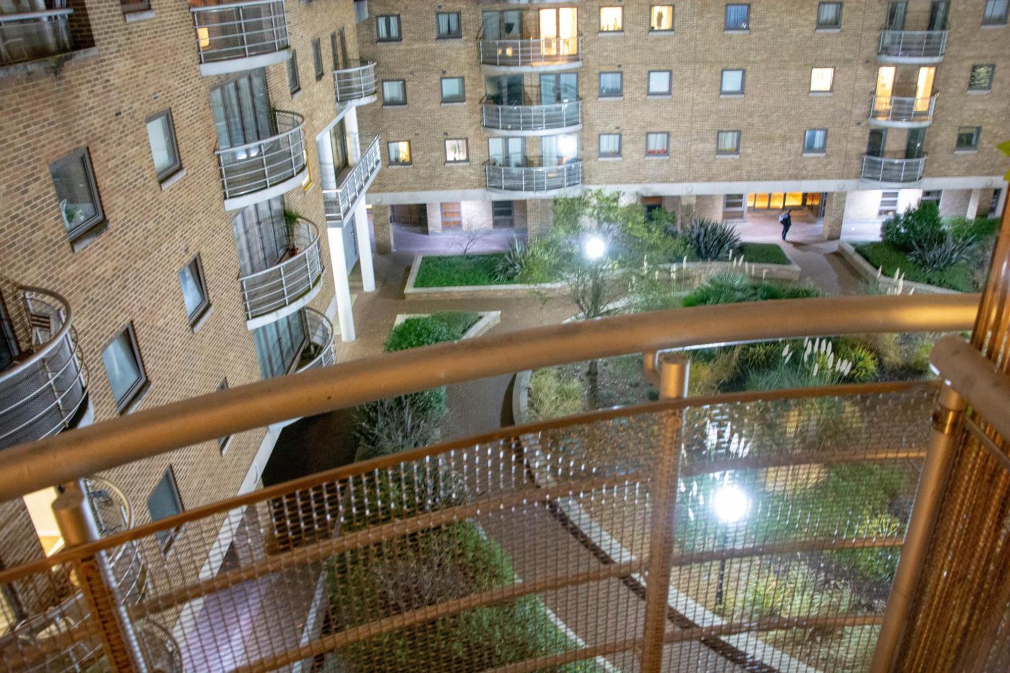 Meridian Stays Canary Wharf Close To Excel And O2 ลอนดอน ภายนอก รูปภาพ